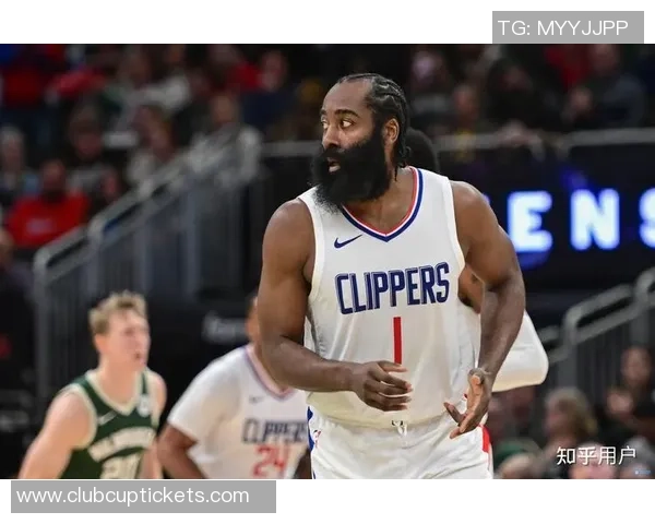 NBA季后赛精彩对决快船挑战雄鹿全场直播不容错过